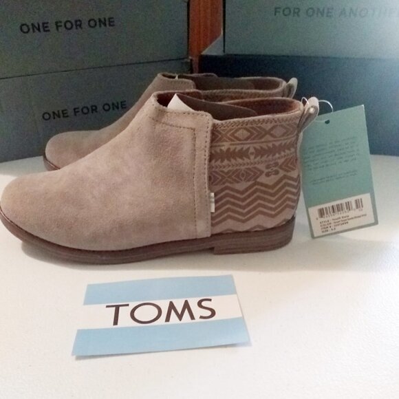 Toms Other - NIB Toms Deia Suede Ankle Boots Youth Size 5.5 MSRP $70